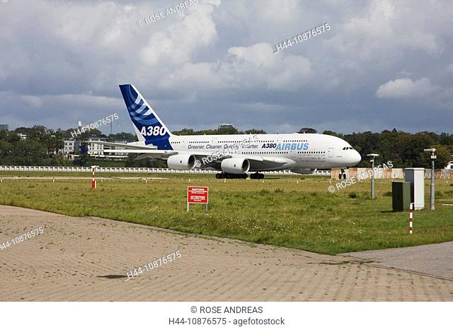 Airbus A380 in Hamburg-Finkenwerder, Hamburg, Deutschland, Europa