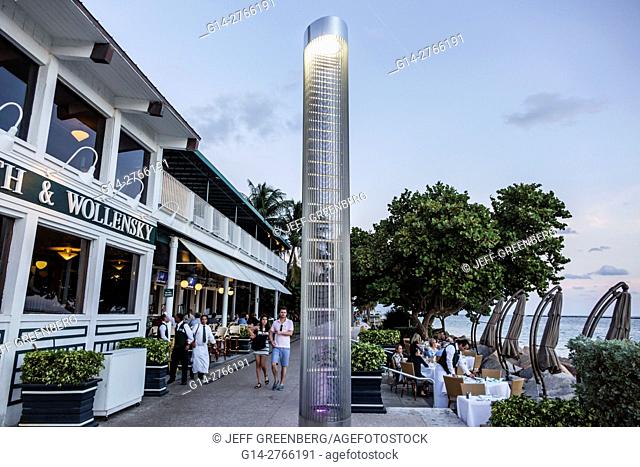Florida, Miami Beach, South Pointe Park, Government Cut, sunset, Smith & Wollensky, restaurant, alfresco, tables, waterfront, turtle tower light