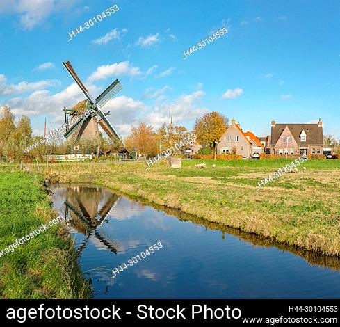 Drainage mill called De Veer