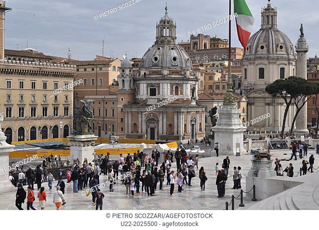 Roma, Italy, tourists in Piazza Venezia, by the Altare della Patria