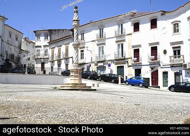 Estremoz, Rossio Marques de Pombal with pillory (pelourinho). Evora, Alentejo, Portugal