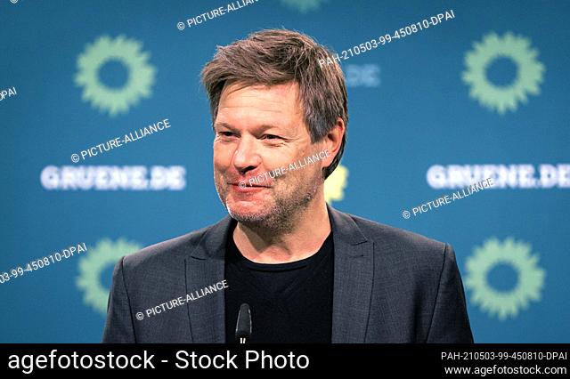 03 May 2021, Berlin: Robert Habeck, federal chairman of Bündnis 90/Die Grünen, speaks to media representatives at the digital press conference after his party's...