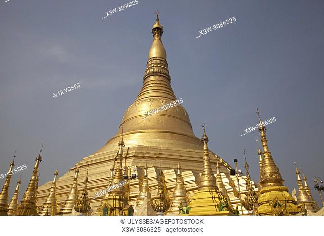 Detail of the golden dome, Shwedagon pagoda, Yangon, Myanmar, Asia