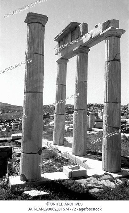 Travel to Greece - Greece - Ruins of an antic hall with columns at Delos island, Cyclades. Image date circa 1954. Photo Erich Andres