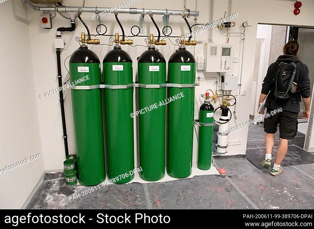 11 June 2020, Mecklenburg-Western Pomerania, Greifswald: View of a fire extinguishing system in the new municipal archive of the city of Greifswald