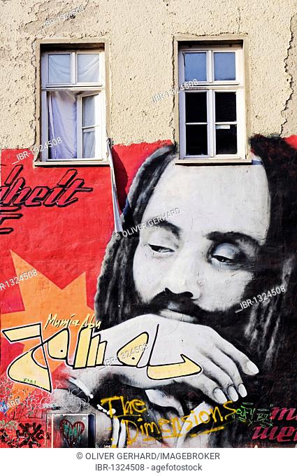 Mural, American journalist and activist Mumia Abu Jamal on a house in Weimar, Thuringia, Germany, Europe