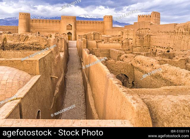 Ruins, towers and walls of Rayen Citadel, Biggest adobe building in the world, Kerman Province, Iran, Asia