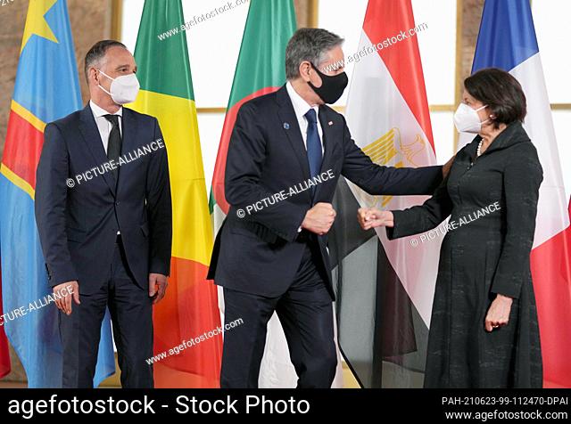 23 June 2021, Berlin: Heiko Maas (SPD, l), Federal Foreign Minister, and Rosemary DiCarlo (r), UN Under-Secretary of State for Political and Peacebuilding...