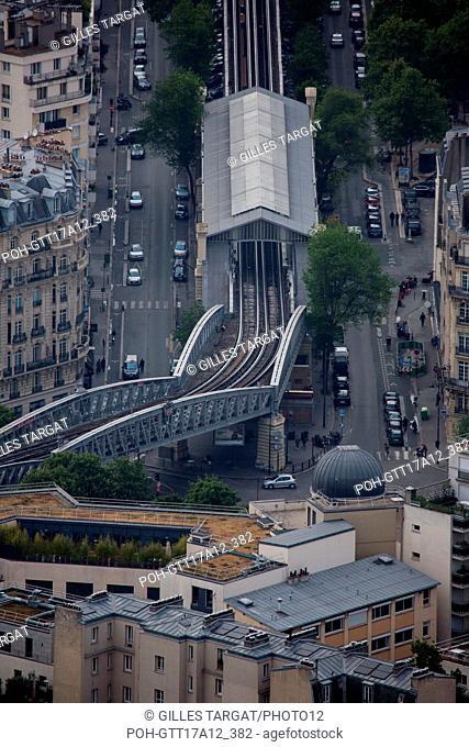 Paris, above ground metro, Boulevard Garibaldi, aerial view of Paris from the 56th floor of the Tour Montparnasse Photo Gilles Targat
