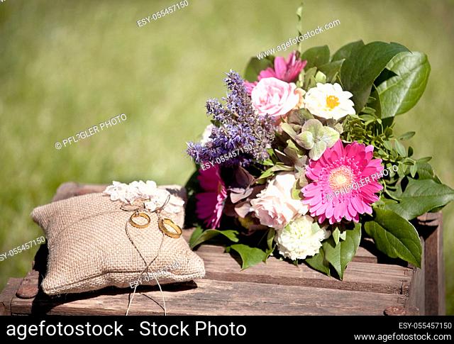 bridal bouquet, ring, wedding rings