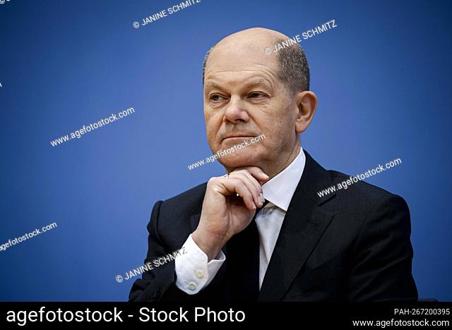 Olaf Scholz, Federal Chancellor-designate, included in the Federal Press Conference. Berlin, December 7th, 2021. - Berlin/Deutschland