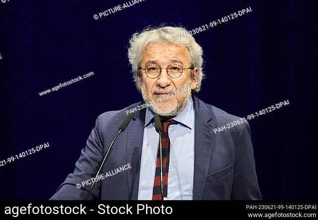 21 June 2023, Berlin: Can Dündar, former editor-in-chief of the Turkish newspaper Cumhuriyet, opens the Theodor Wolff Award ceremony at the Radialsystem...