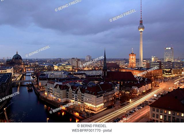 Germany, Berlin-Mitte, Alexanderplatz, Nikolaiviertel and Spittelmarkt, Berlin TV Tower and Leipziger Strasse in the evening