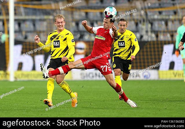 firo: 03.10.2020 Fuvuball: Soccer: 1st Bundesliga season 2020/21 BVB, Borussia Dortmund - SC Freiburg 4: 0 duels, Julian Brandt versus Nicolas Hv? fler | usage...