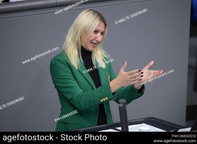 Dr. Silke LAUNERT, CDU / CSU parliamentary group, during her speech at the 6th plenary session of the German Bundestag, German Bundestag in Berlin