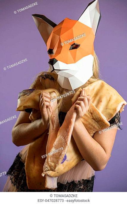 Fox dead adult Stock Photos and Images | agefotostock