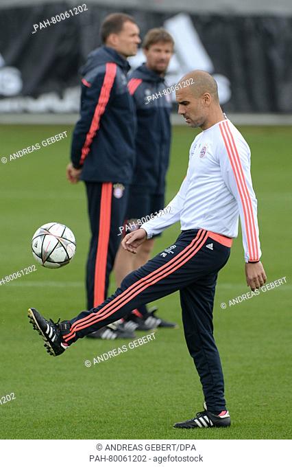 Munich's coach Pep Guardiola during the final practice at the club's grounds at Saebener Strasse in Munich, Germany, 2 May 2016