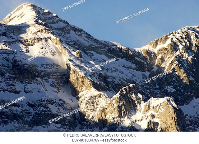 Snowy peak in Pyrenees mountains, Pineta Valley, Bielsa, Huesca, Aragon, Spain