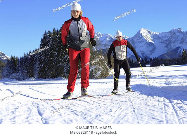 Loipe, couple, cross-country ski,    Series, northern, skiing, ski, cross-country skier, ski poles, Langlaufloipe, Skating, skaten, long-running