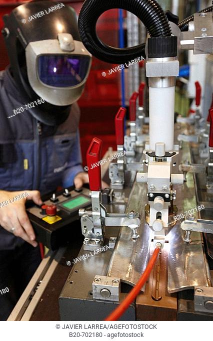 Rofin-Sinar laser welding equipment, Transport Unit. Fundación Inasmet-Tecnalia, Centro de Investigación, Parque Tecnologico de San Sebastian, Donostia