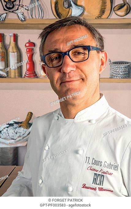 LAURENT CLEMENT AT THE COURS GABRIEL, MICHELIN-STARRED CHEF OF THE GRAND MONARQUE HOTEL, CHARTRES, EURE-ET-LOIR, FRANCE