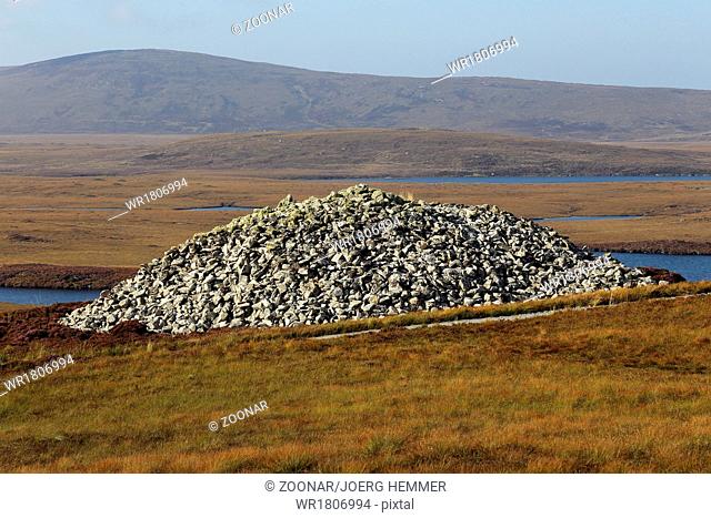 Barpa Langass, Cairn, North Uist, Hebrides, Scotla