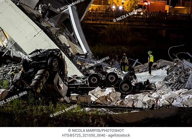 Genoa, the Morandi Bridge collapses, the A10 motorway viaduct on the Polcevera stream, the searches of the missing continue in the night Genoa, Italy 14/08/2018