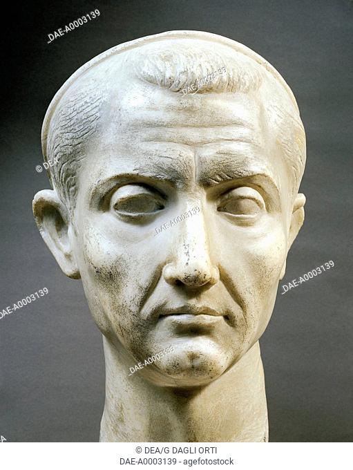 Roman civilization, 1st century b.C. Marble head of Julius Caesar (100 b.C.-44 b.C.)  Alexandria, Greek-Roman Museum
