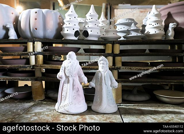 RUSSIA, SKOPIN - DECEMBER 7, 2023: Production of Christmas decorations at the Skopin Art Pottery factory in the town of Skopin in Russia’s Ryazan Region