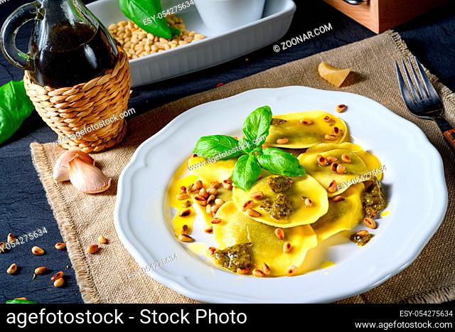Vegetariano italiano! Tortelli with roasted pine nuts and pesto basilico