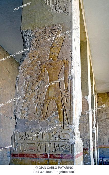 Deir el Bahari, Luxor, Egypt: temple of the queen Hatshepsut (New Kingdom 1567-1080 b.C.) at Deir el Bahari called Djeser-Djeseru: sculptures on the columns
