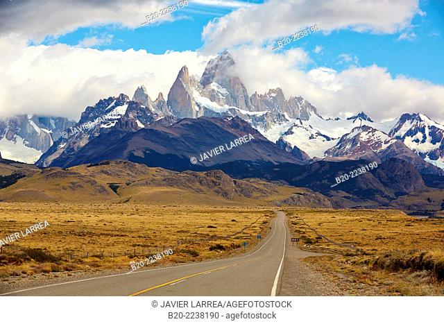 Los Glaciares National Park. Monte Fitz Roy. El Chalten. Santa Cruz province. Patagonia. Argentina