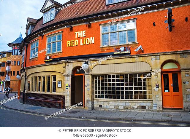 The Red Lion pub exterior Oxford England UK Europe