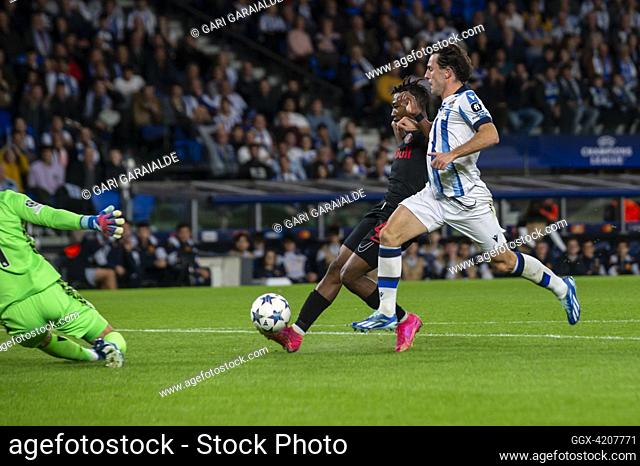 Mamady Diambou of Salzburg FC and Alvaro Odriozola of Real Sociedad in action during the UEFA Champions League match between Real Sociedad and Salzburg FC at...