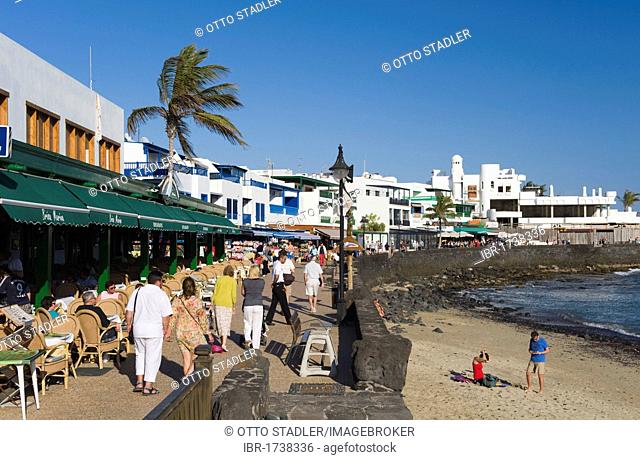Beach and promenade, Los Limones, Playa Blanca, Lanzarote, Canary Islands, Spain, Europe