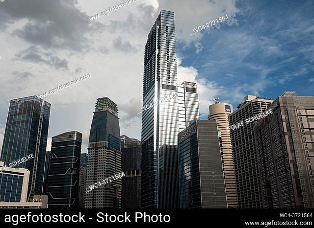 Singapore, Republic of Singapore, Asia - The modern skyscraper of the Tanjong Pagar Centre (Guoco Tower) in the central business district of the Southeast Asian...