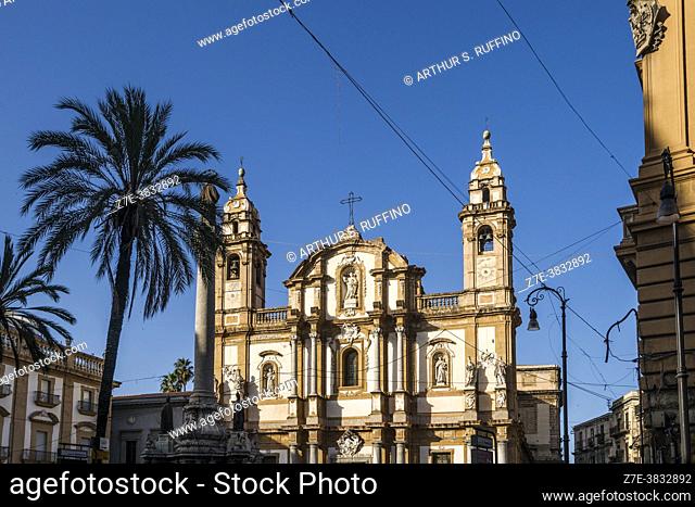 Column of the Virgin Mary in front of Church of Saint Dominic (Chiesa di San Domenico). Piazza San Domenico, Palermo, Sicily, Italy, Europe