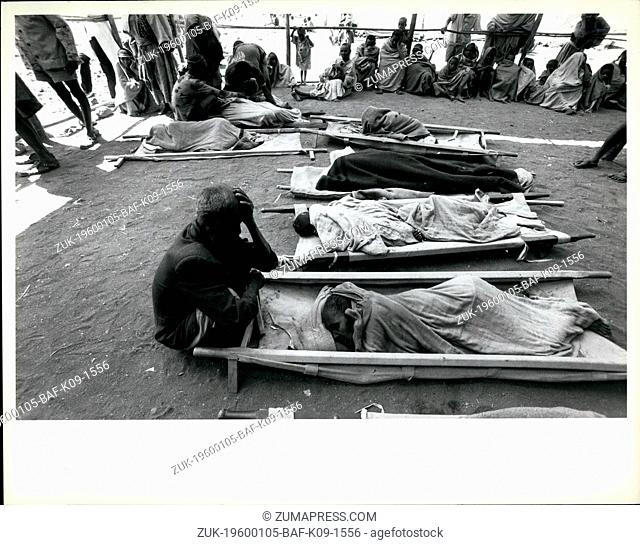 1978 - Uganda War Idi. Poor africans with dead body hunger (Credit Image: © Keystone Pictures USA/ZUMAPRESS.com)
