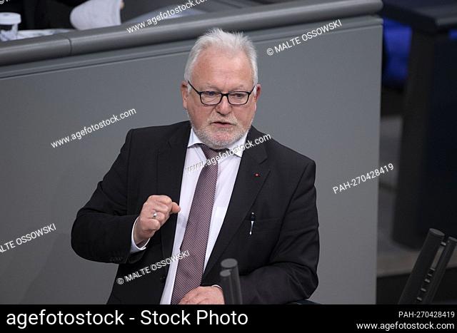 Wolfgang HELLMICH, SPD parliamentary group, during his speech Current Hour on Troop Concentration of Russian Armed Forces at the State Border of Ukraine