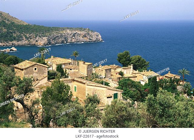 Small village along the coast, Lluch Alcari, Deia, Mallorca Spain