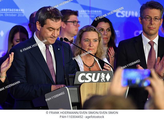 Markus SOEDER (Bavarian State Premier), visibly battered and frozen, joins the entire Cabinet in front of the CSU fans and speaks to them