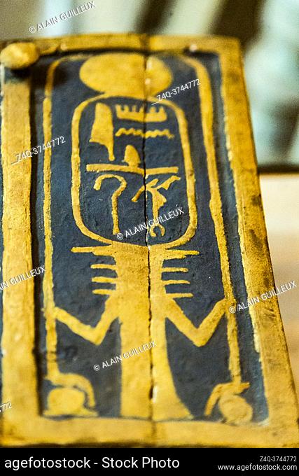 Egypt, Cairo, Egyptian Museum, from the tomb of Yuya and Thuya in Luxor : Wooden and gilded jewel box, showing a Djed pillar holding the cartouche of Amenhotep...