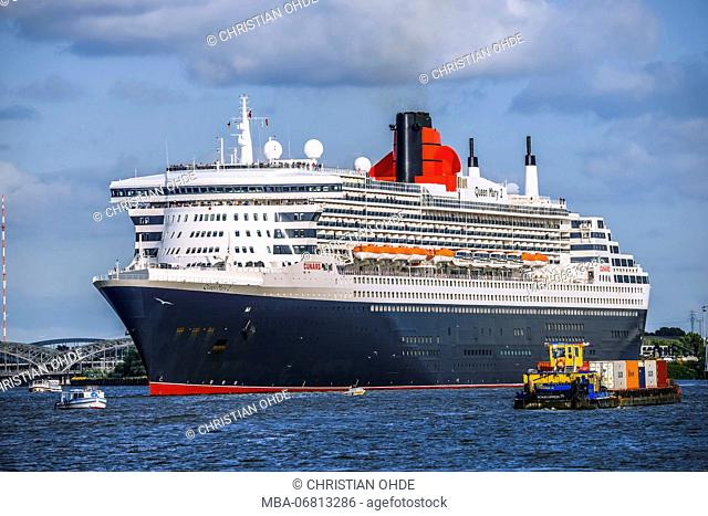 Germany, Hamburg, cruise ship, Queen Mary 2, Port of Hamburg