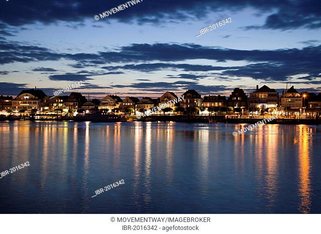 Houses along the Trave promenade, night, blue hour, Baltic coastal resort of Travemuende, Luebeck Bay, Schleswig-Holstein, Germany, Europe, PublicGround