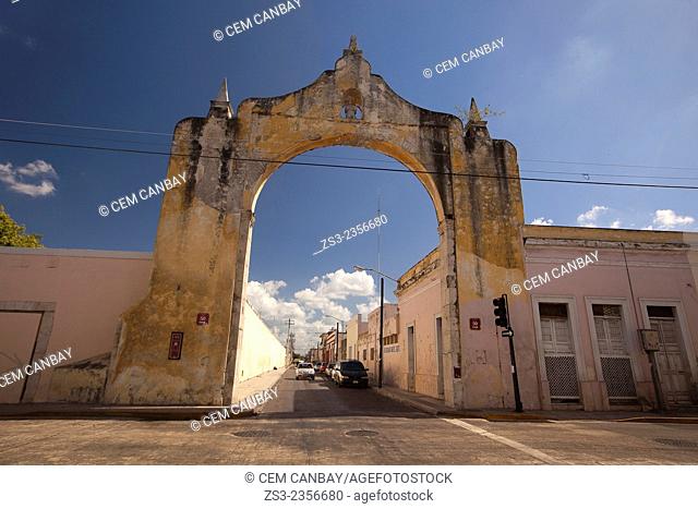 Arch and Quarter of Dragons, Merida, Yucatan Province, Mexico, Central America