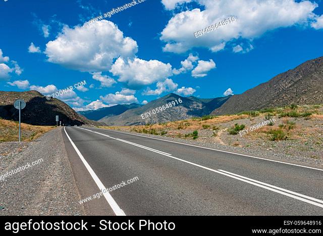 Chuysky trakt road in the Altai mountains. One of the most beautiful road in the world