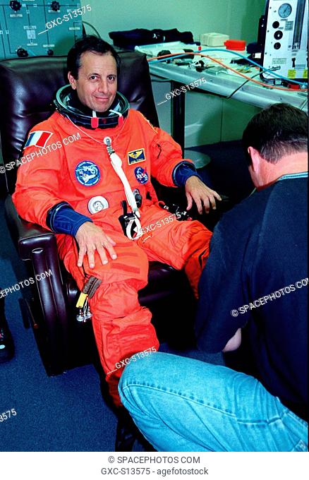 06/22/1999 --- STS-93 Mission Specialist Michel Tognini of France, who represents the Centre National d'Etudes Spatiales CNES