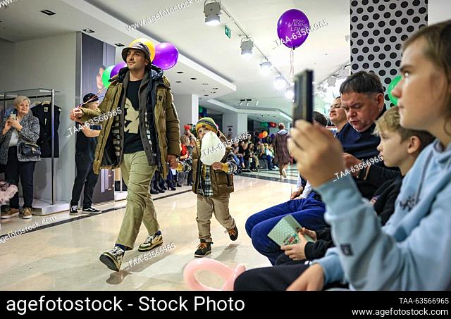 RUSSIA, MOSCOW - OCTOBER 20, 2023: The Vesna Fashion Show takes place at the BoscoVesna shopping centre on Novy Arbat Avenue to showcase autumn collections and...