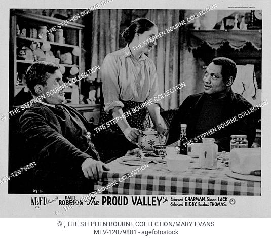 Edward Chapman, Rachel Thomas & Paul Robeson in The Proud Valley. Paul Robeson (1898-1976) African American singer, actor & anti-racist civil rights campaigner
