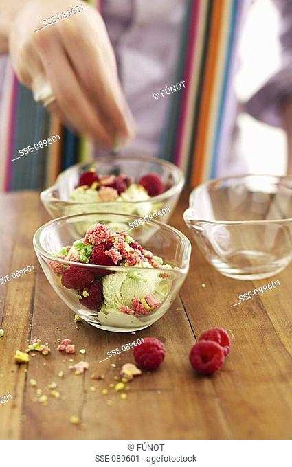 quick ice cream crumble topic: crumbles and tatin tarts
